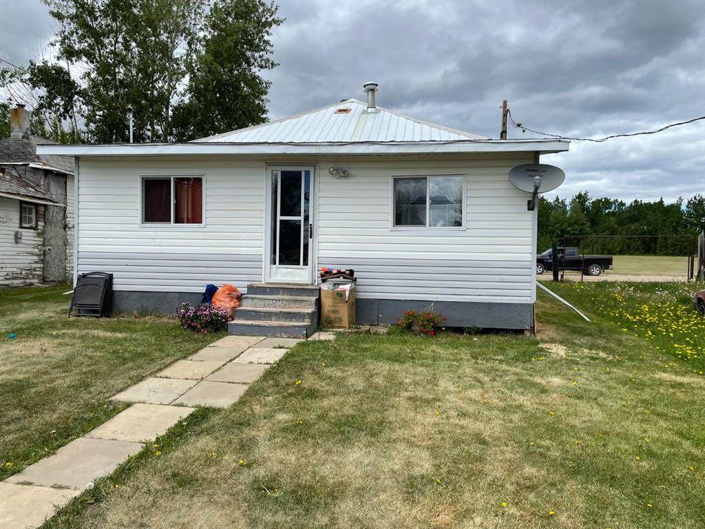 5127 52 Avenue - Photo 1