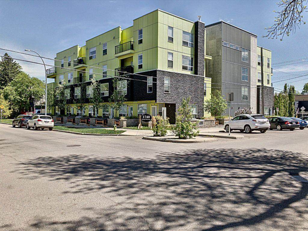 1740 9 Street - Photo 1
