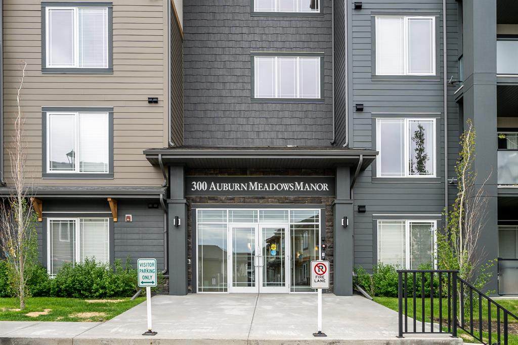 300 Auburn Meadows Manor - Photo 1