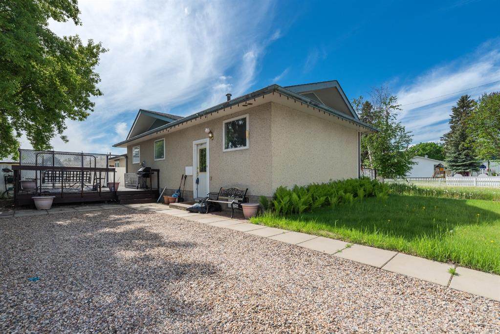 118 Fraser Avenue - Photo 1