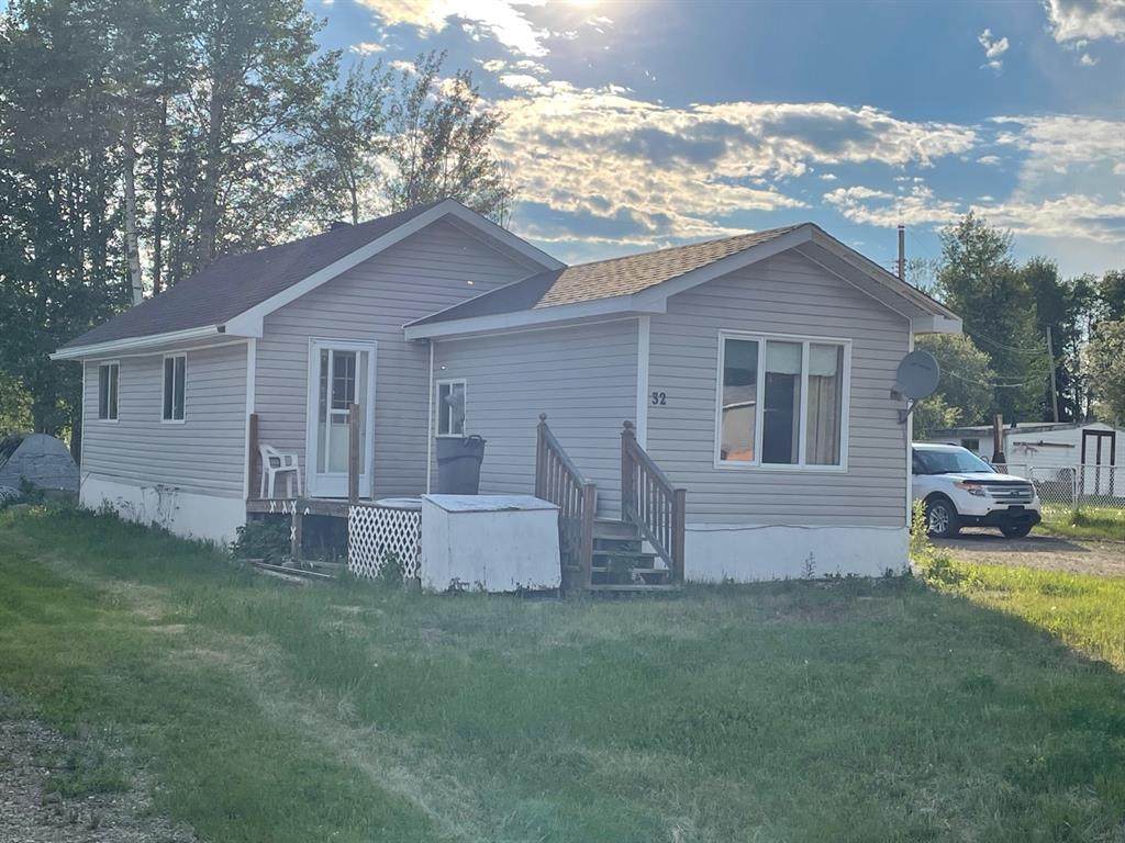 32 Chinchaga Crescent - Photo 1