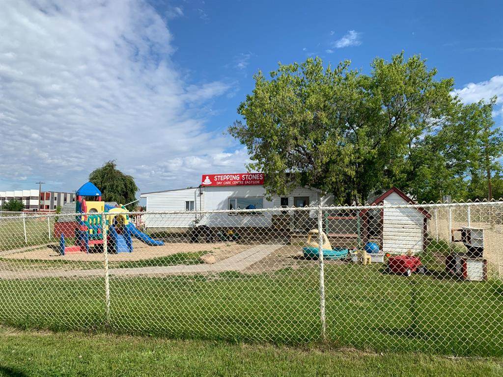 9614 100 Avenue - Photo 1