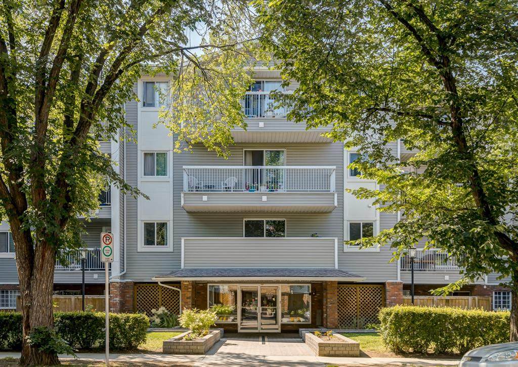 545 18 Avenue - Photo 1