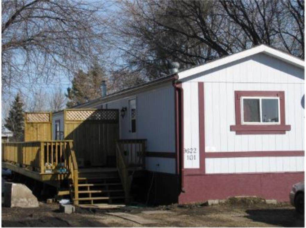 9622 101 Avenue - Photo 1