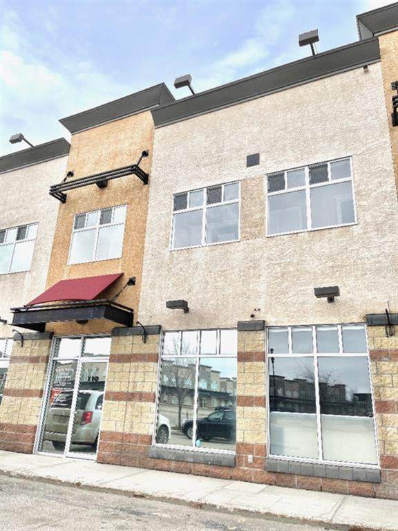 9719 98 Avenue - Photo 1