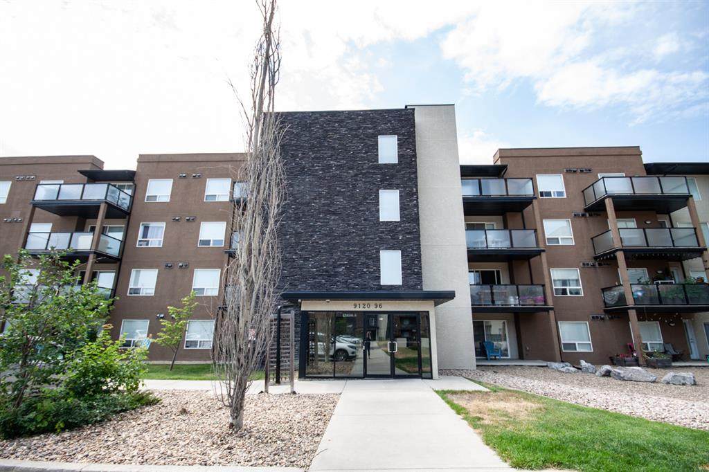 9120 96 Avenue - Photo 1