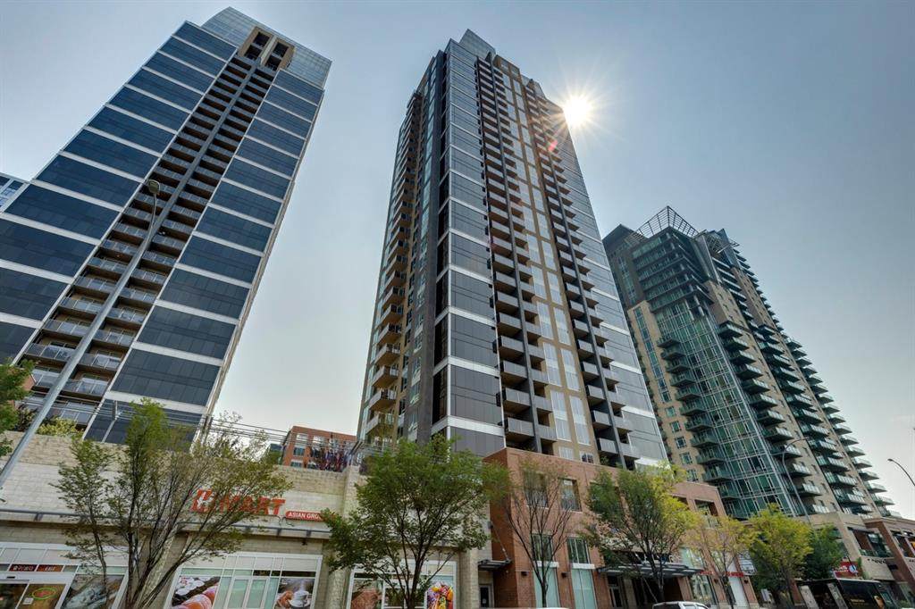 1320 1 Street - Photo 1