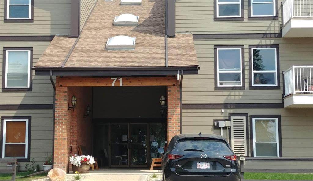 71 Cosgrove Crescent - Photo 1