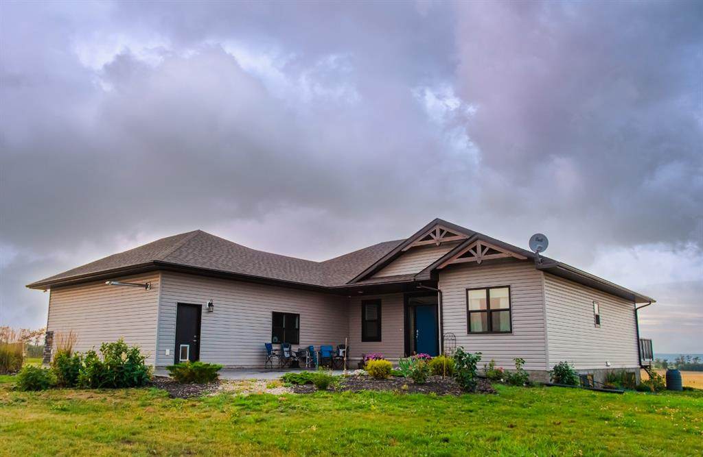 725021 Range Road 43 - Photo 1