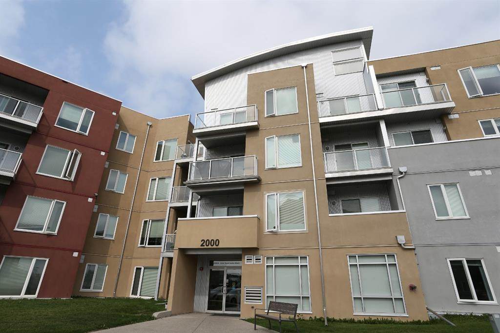 604 East Lake Boulevard - Photo 1
