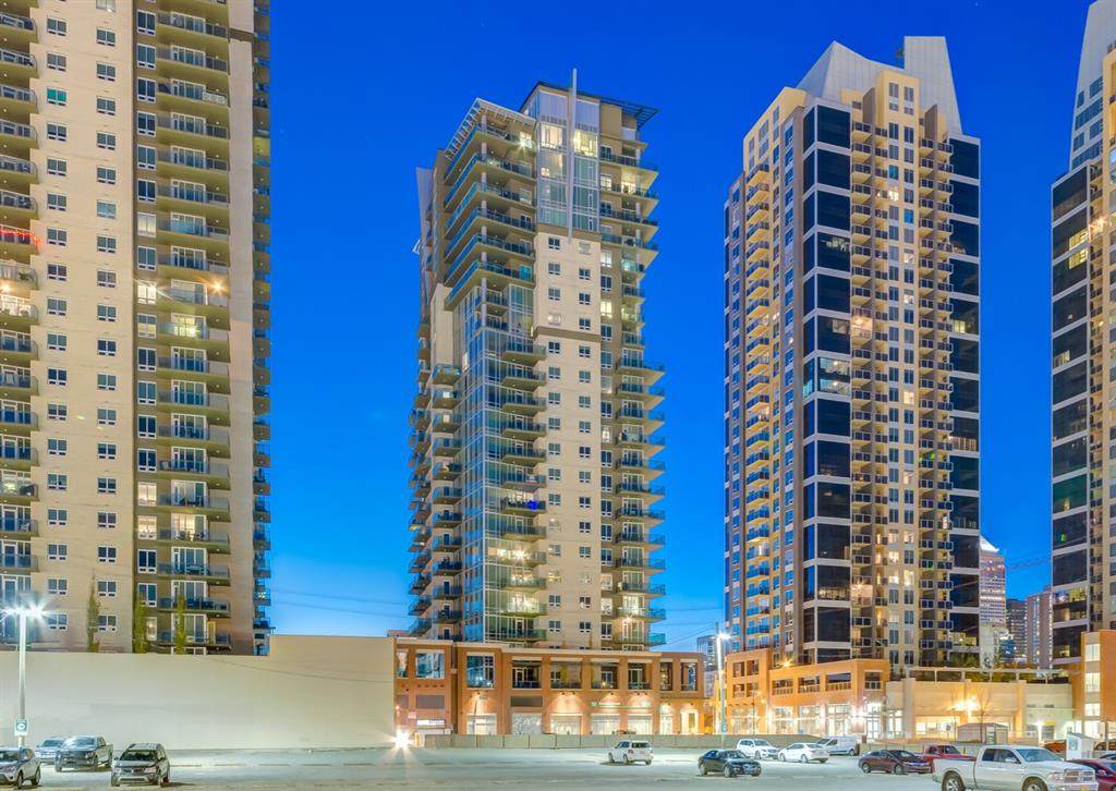 1410 1 Street - Photo 1