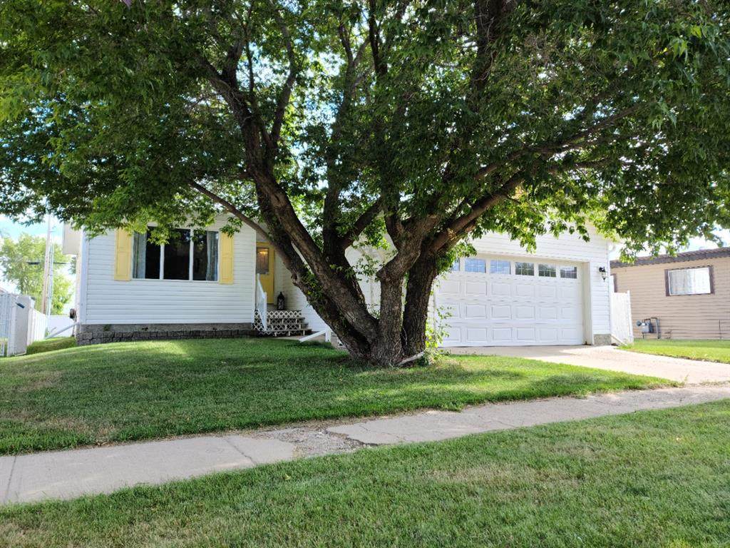 4817 54 Avenue - Photo 1