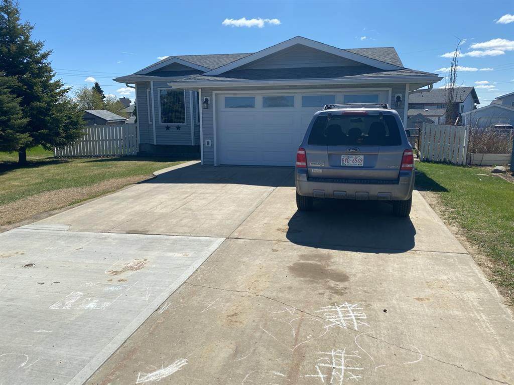 5501 43 Avenue - Photo 1