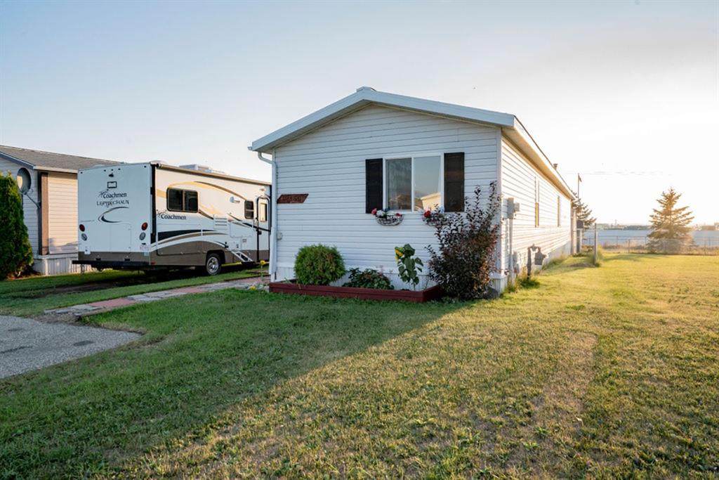 12140 98 Street - Photo 1