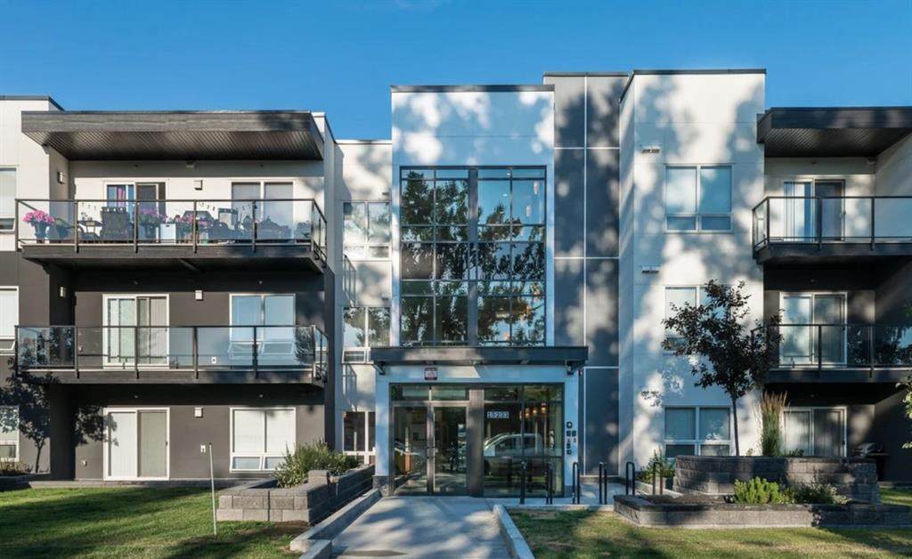 15233 1 Street - Photo 1