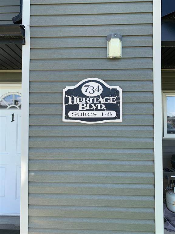 734 Heritage Boulevard - Photo 1