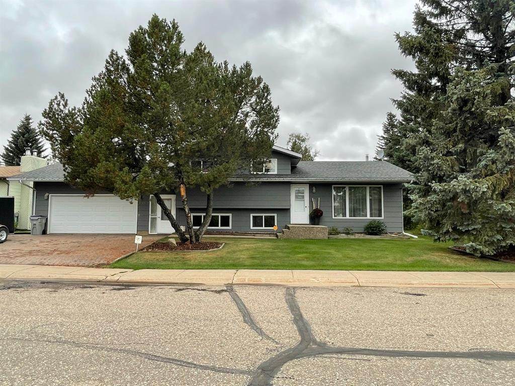 4469 Silverwood Crescent - Photo 1