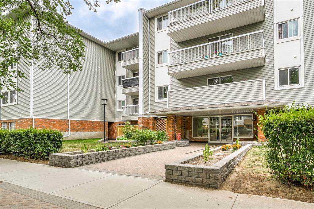 545 18 Avenue - Photo 1
