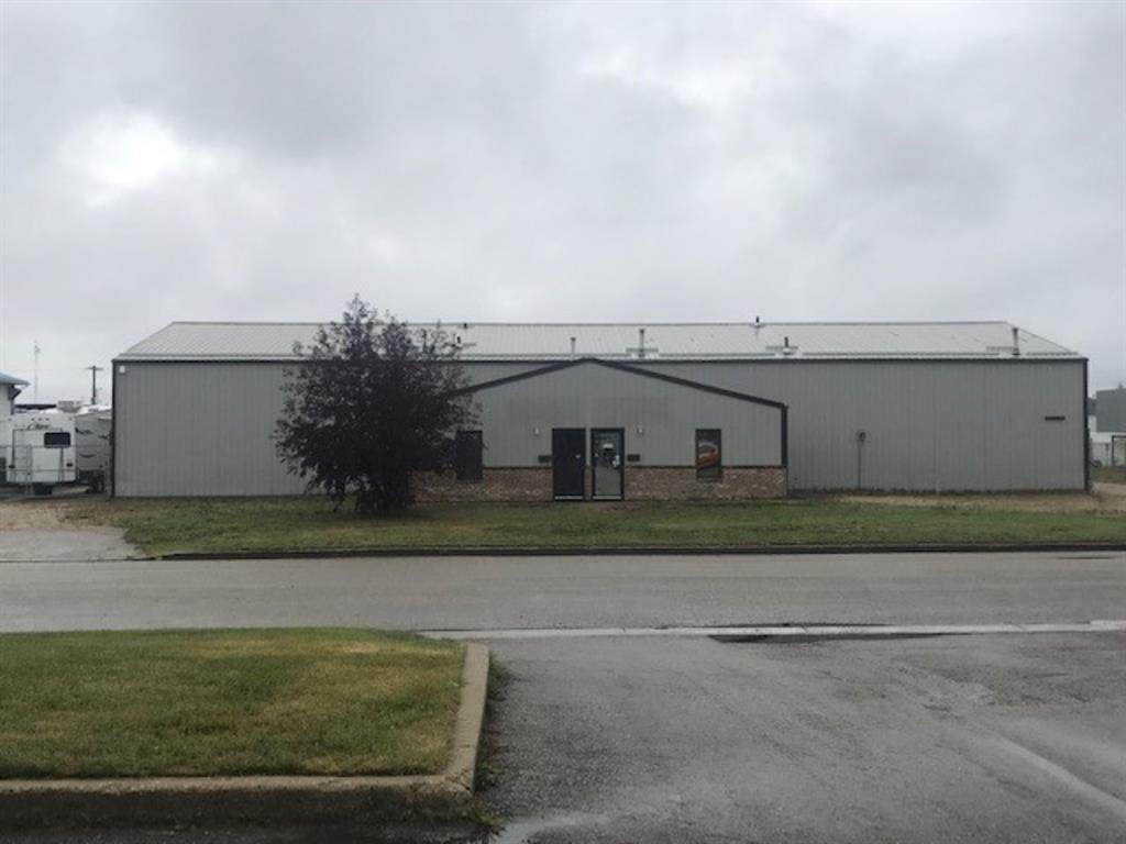 8701 113 Street - Photo 1