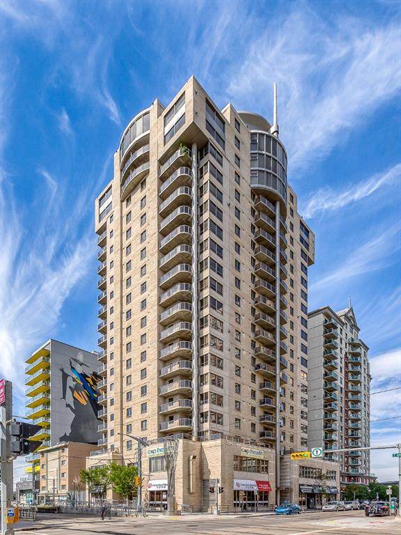 683 10 Street - Photo 1