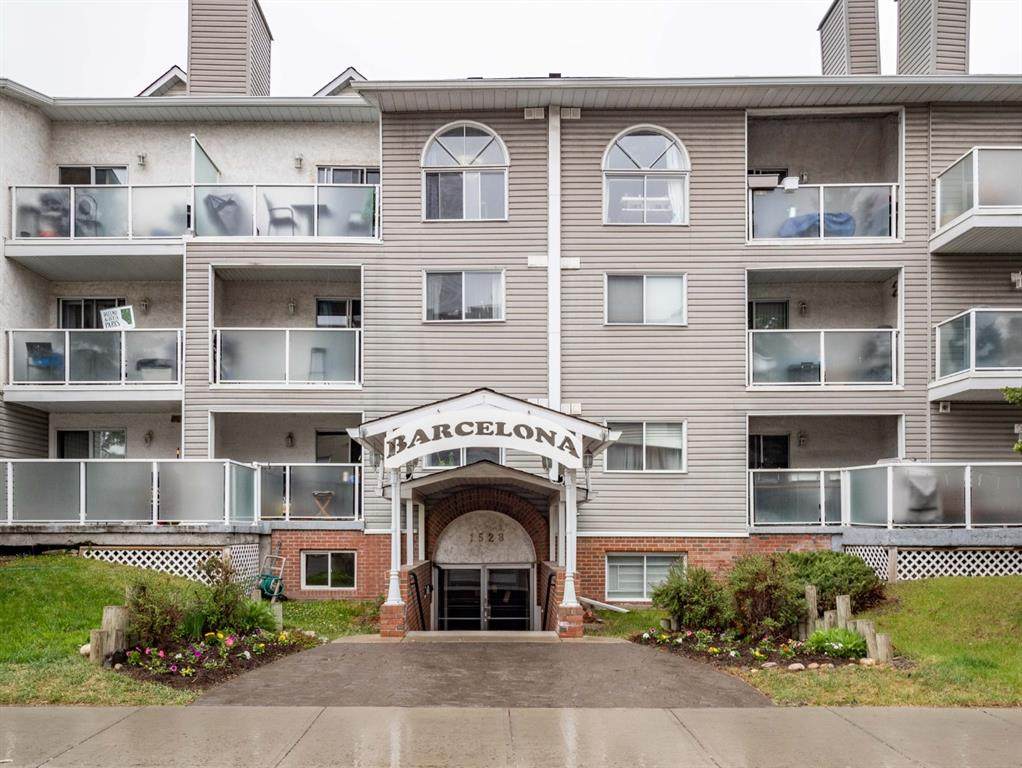 1528 11 Avenue - Photo 1