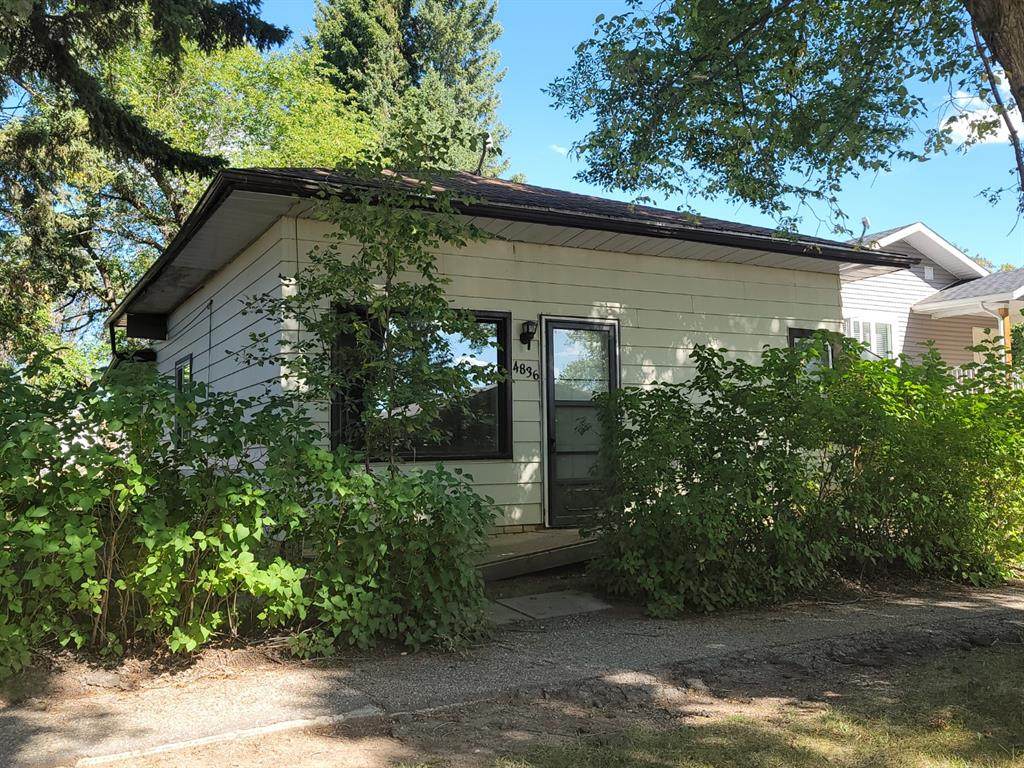 4836 57 Avenue - Photo 1