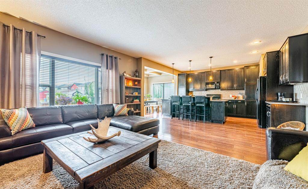 825 Auburn Bay Boulevard - Photo 1