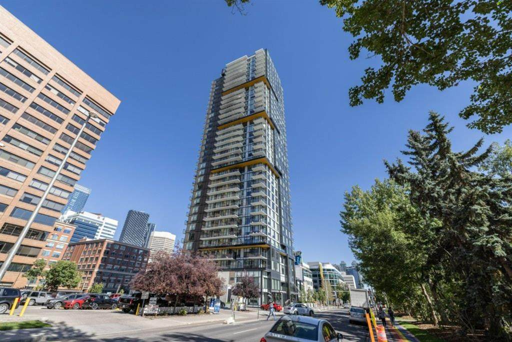 310 12 Avenue - Photo 1