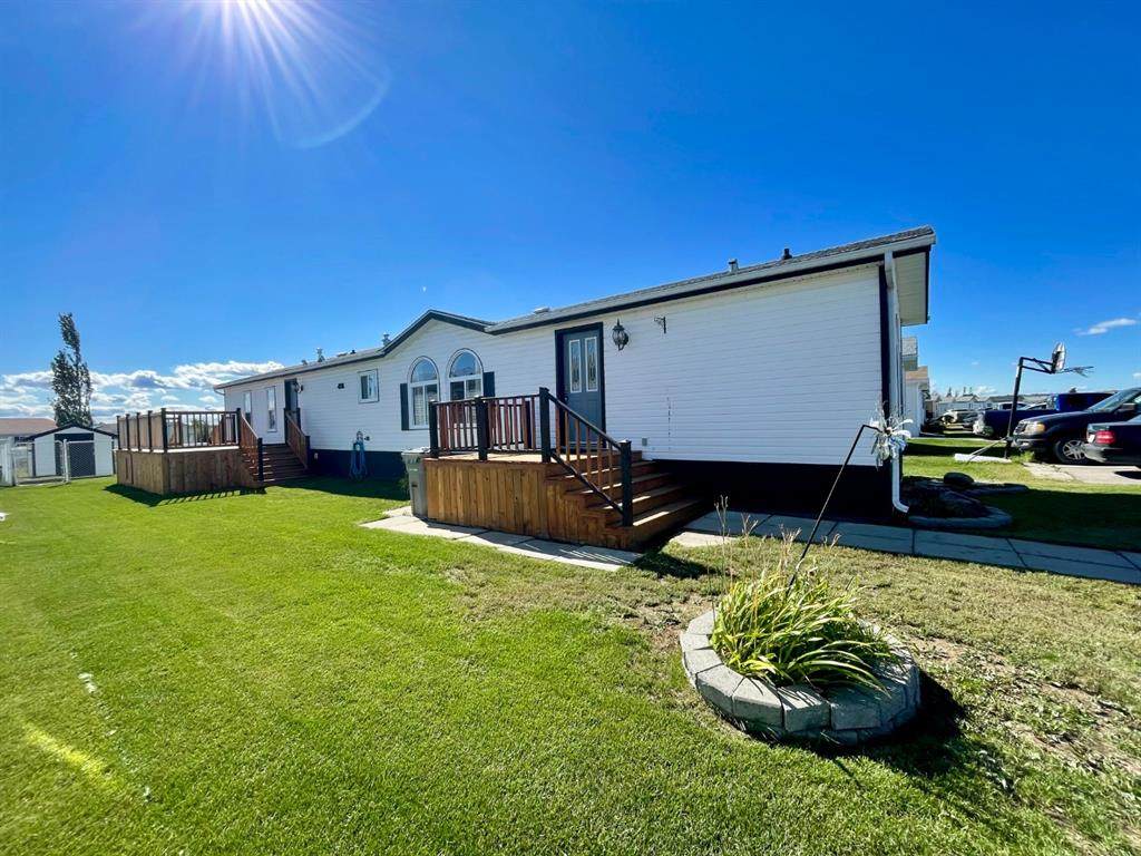 127 Clark Crescent - Photo 1