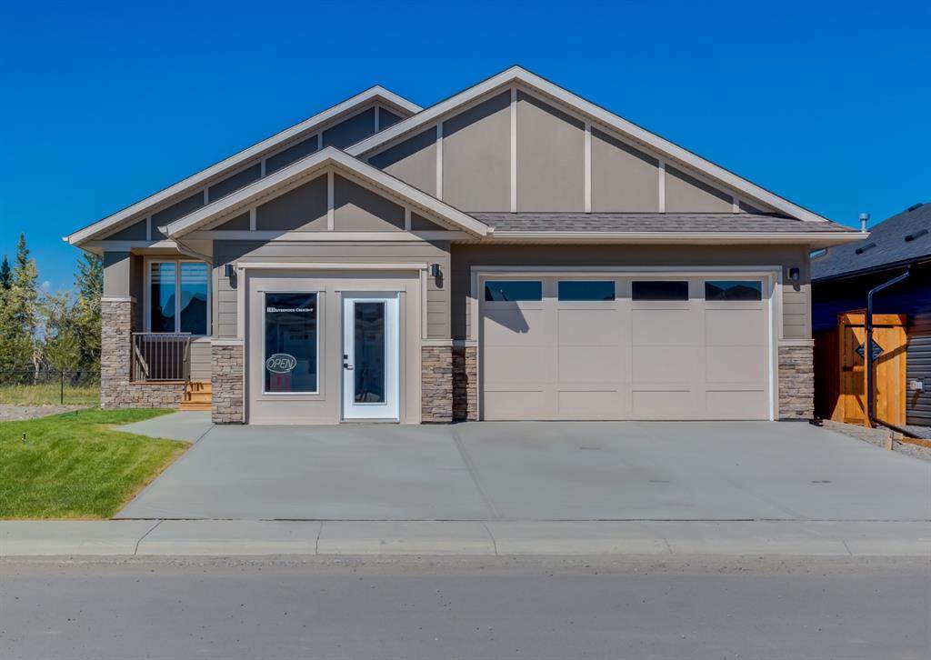 146 Riverwood Crescent - Photo 1