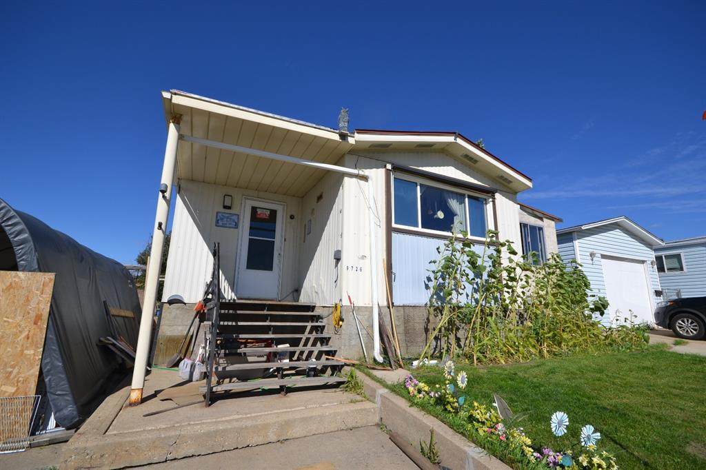 9726 120 Avenue - Photo 1