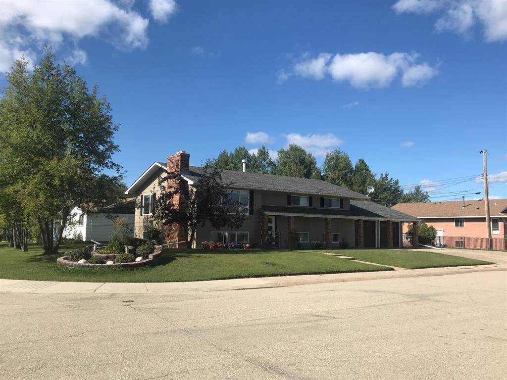 400 7 Avenue - Photo 1