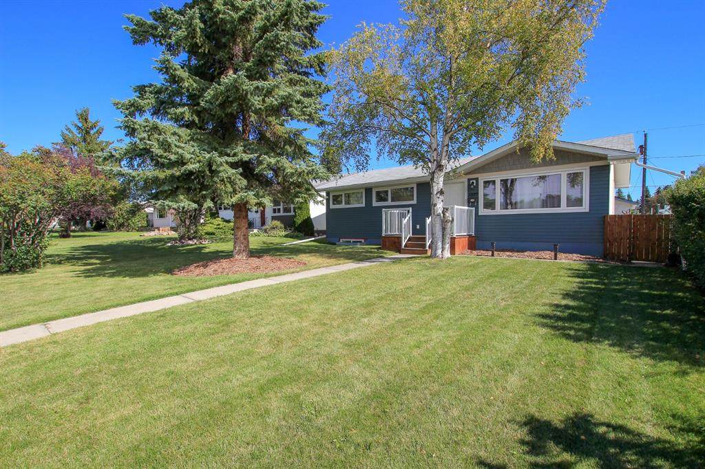 5889 West Park Crescent - Photo 1
