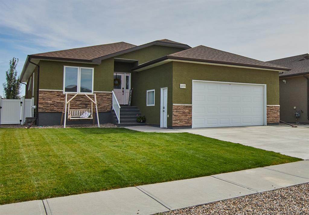 1009 Memorial Drive - Photo 1