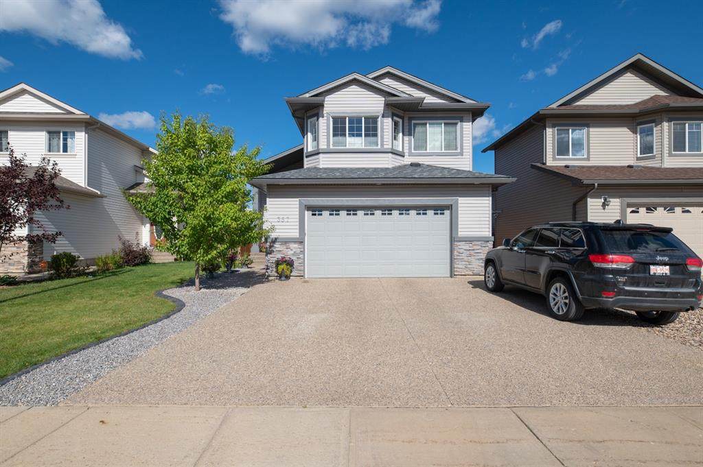 357 Walnut Crescent - Photo 1