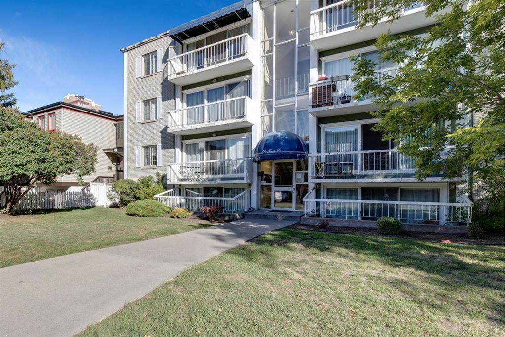 126 24 Avenue - Photo 1