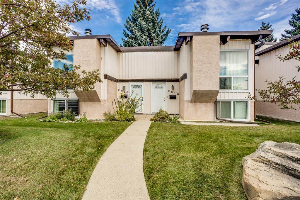 2618 Oakmoor Drive - Photo 1