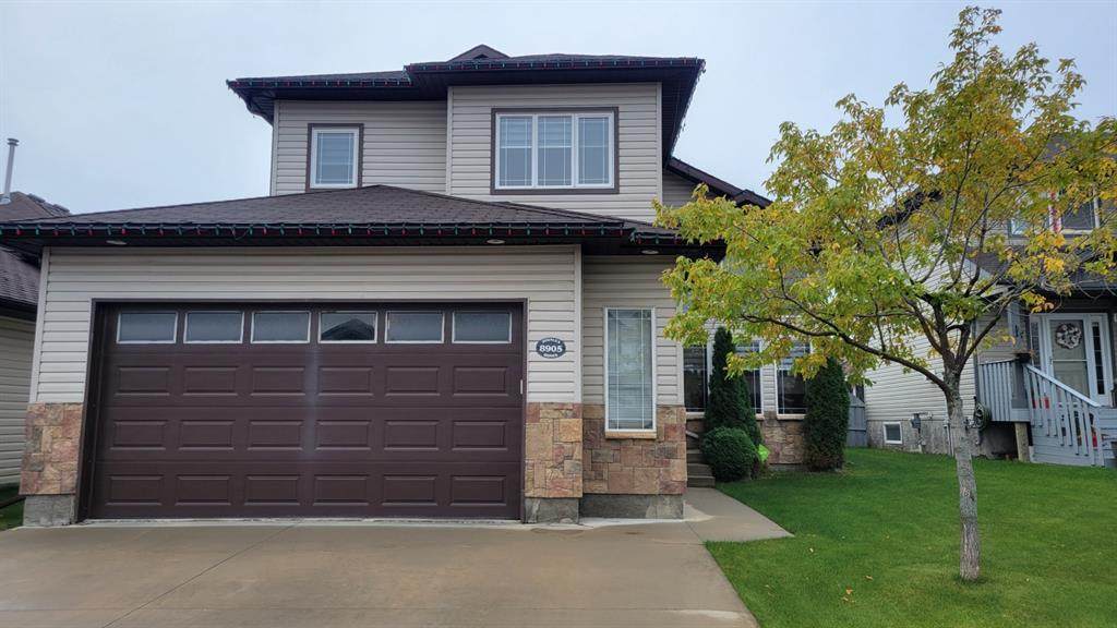 8905 129 Avenue - Photo 1
