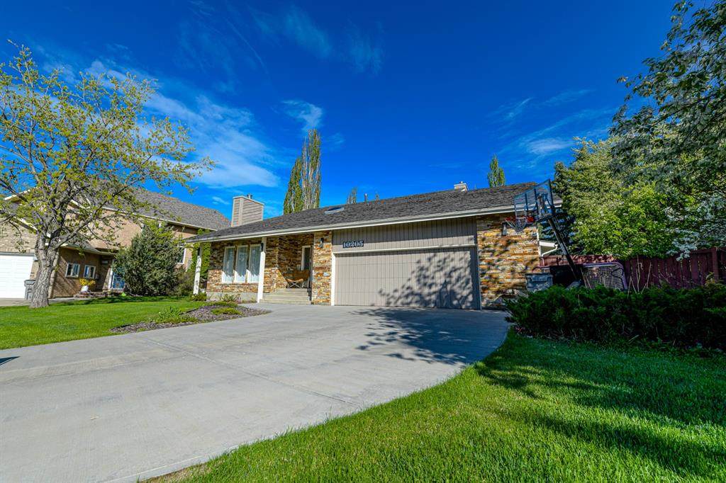 10205 76 Avenue - Photo 1