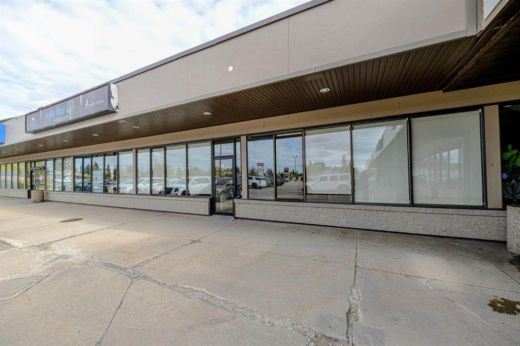 9701 84 Avenue - Photo 1