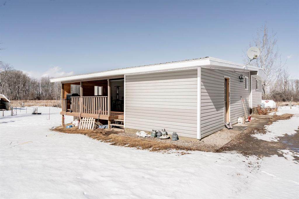 705002 Range Road 72 - Photo 1