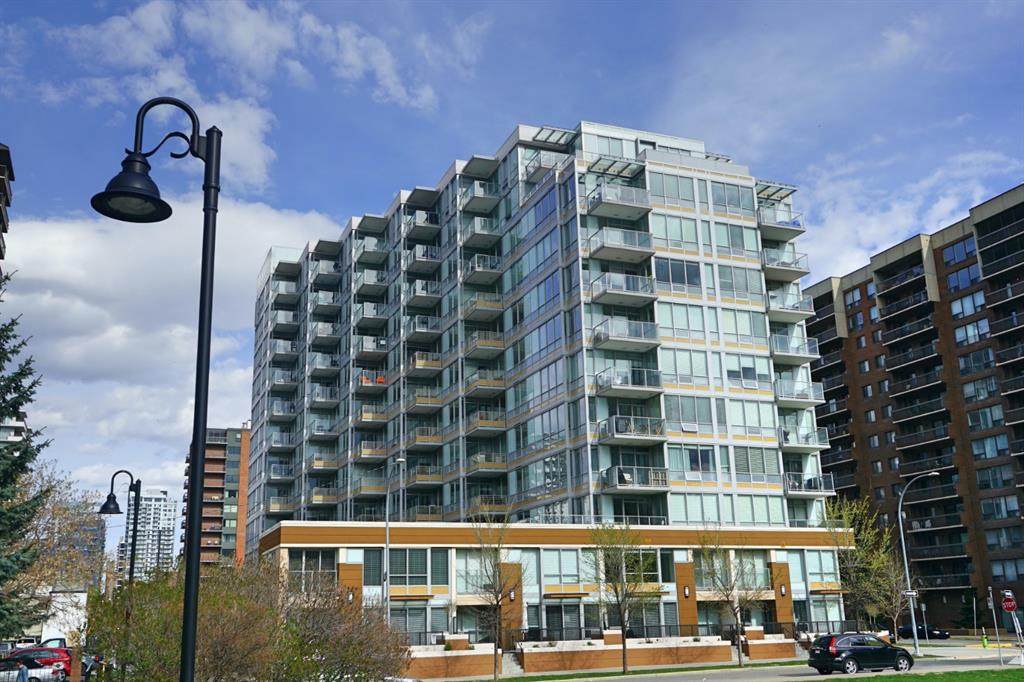 626 14 Avenue - Photo 1