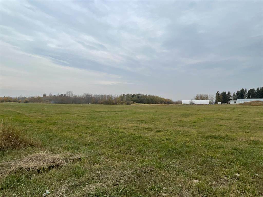 4912 63 Avenue - Photo 1