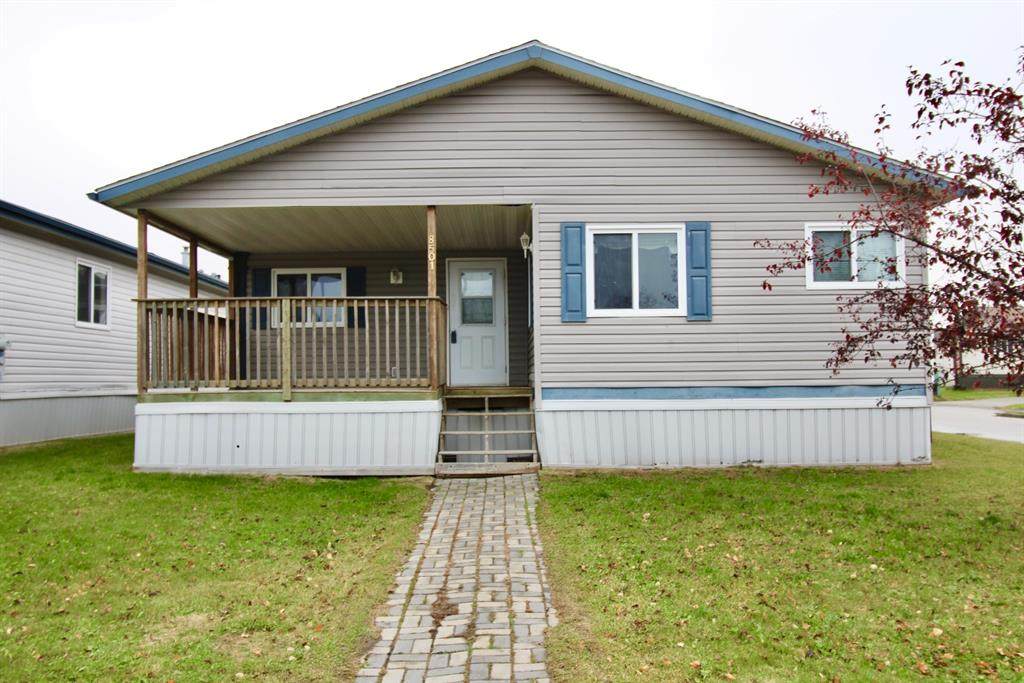 8501 90 Street - Photo 1