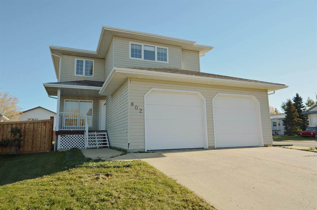 802 Cherry Crescent - Photo 1