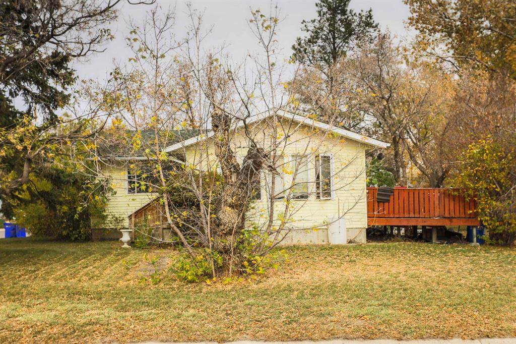 344 50A Ave West - Photo 1