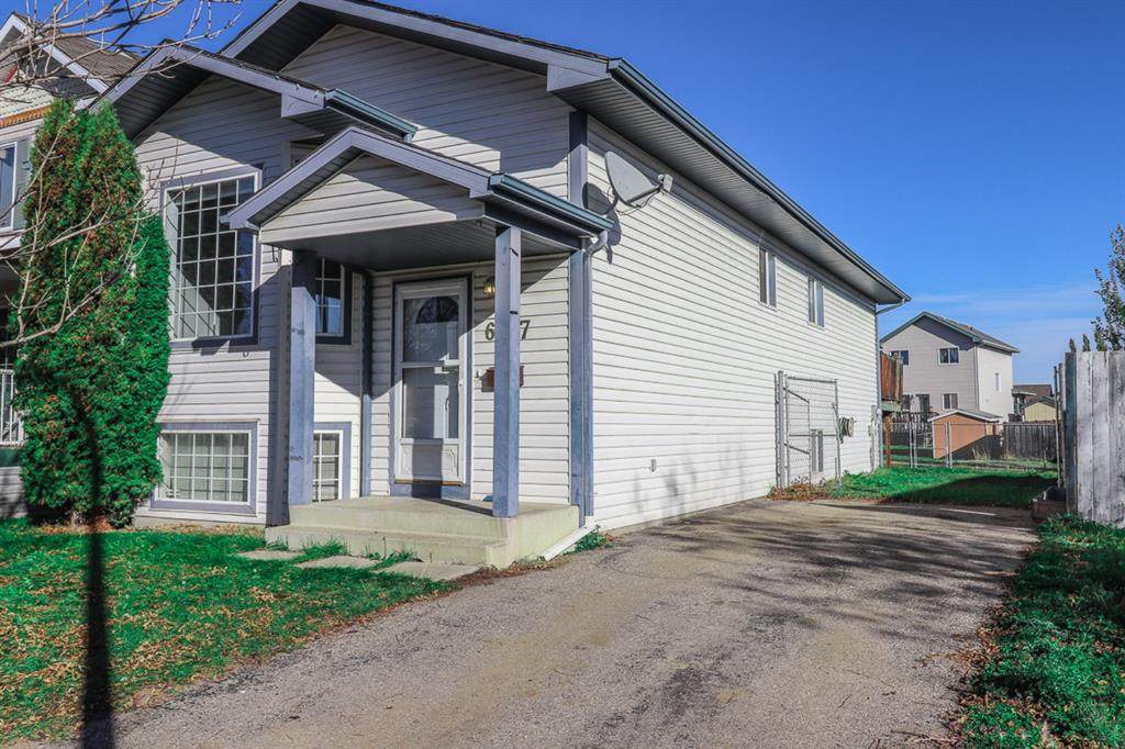 6617 90 Street - Photo 1