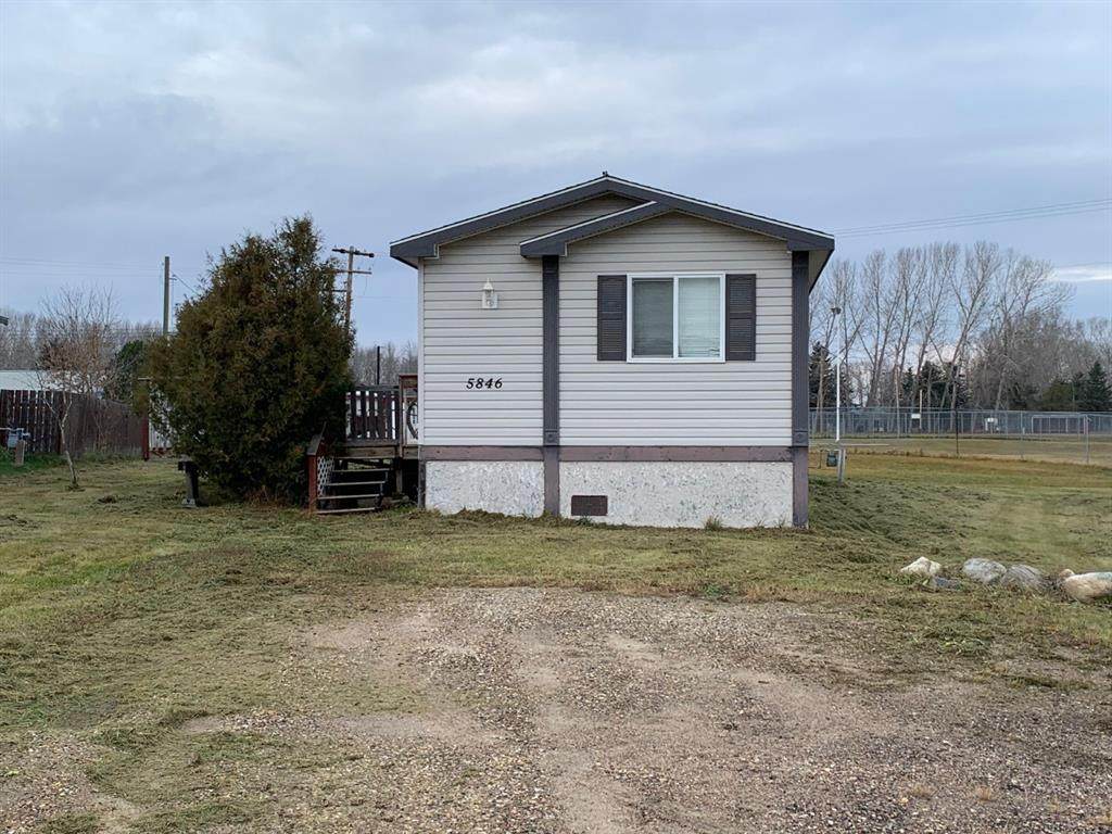 5846 49 Street - Photo 1