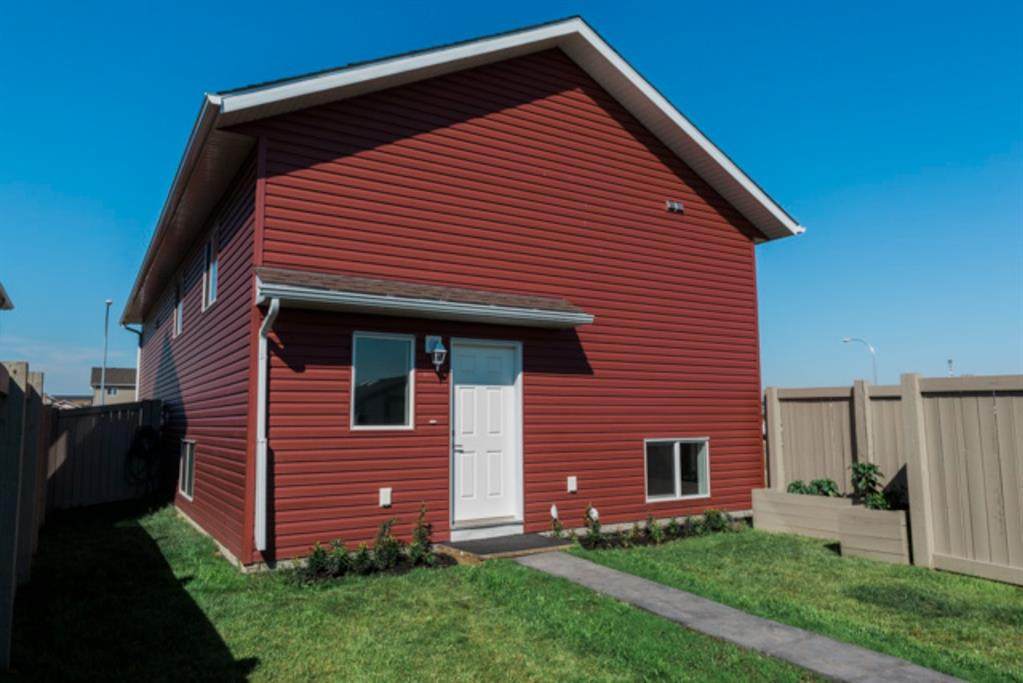 9709 89 Street - Photo 1