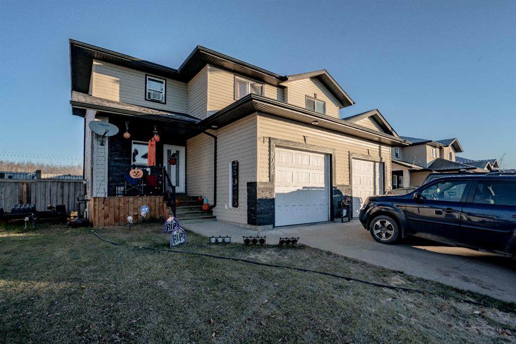 9054 131 Avenue - Photo 1